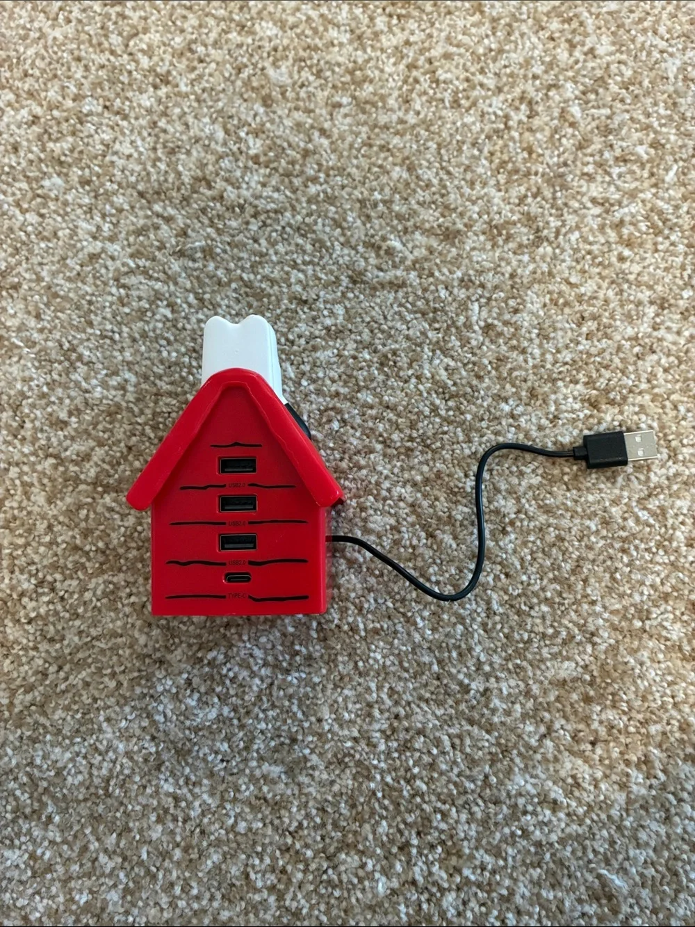 Snoopy Red Doghouse USB Charger